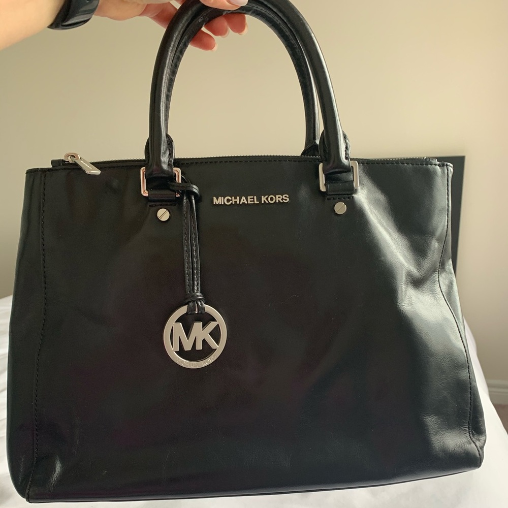 Bedford Tote 👜 by Michael Kors - Picture 1 of 8